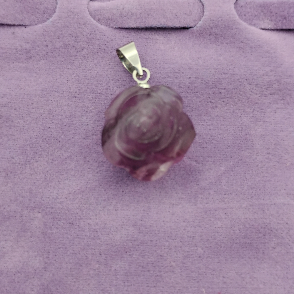 Amathist Purple Rose Carved Pendant 🎁 - Picture 3 of 3